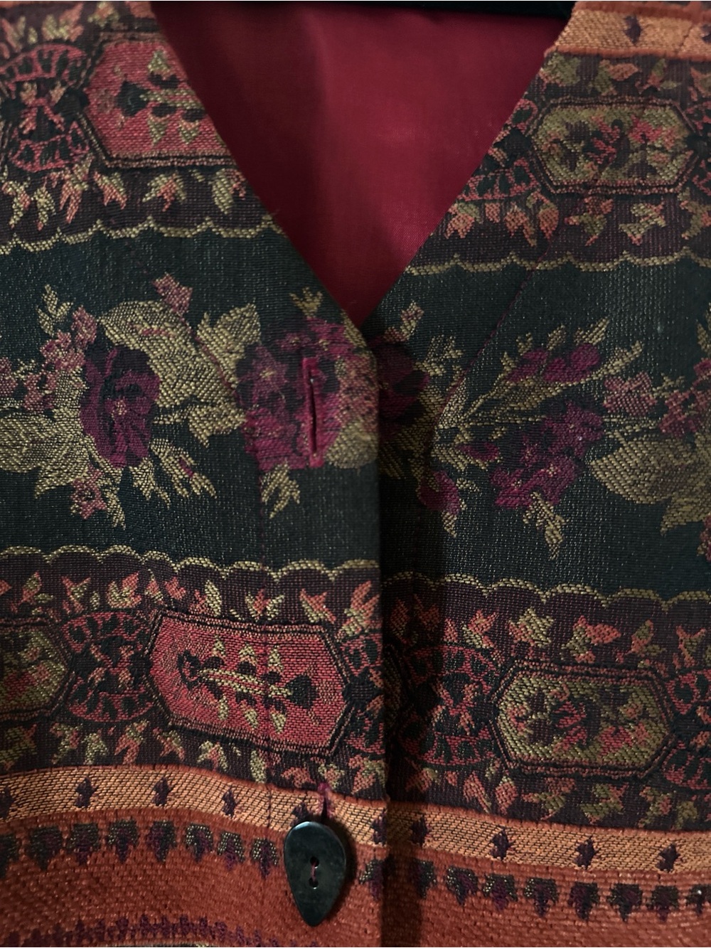 Vintage Christopher & Banks Red and Brown Patterned Women's Vest - Picture 4 of 6